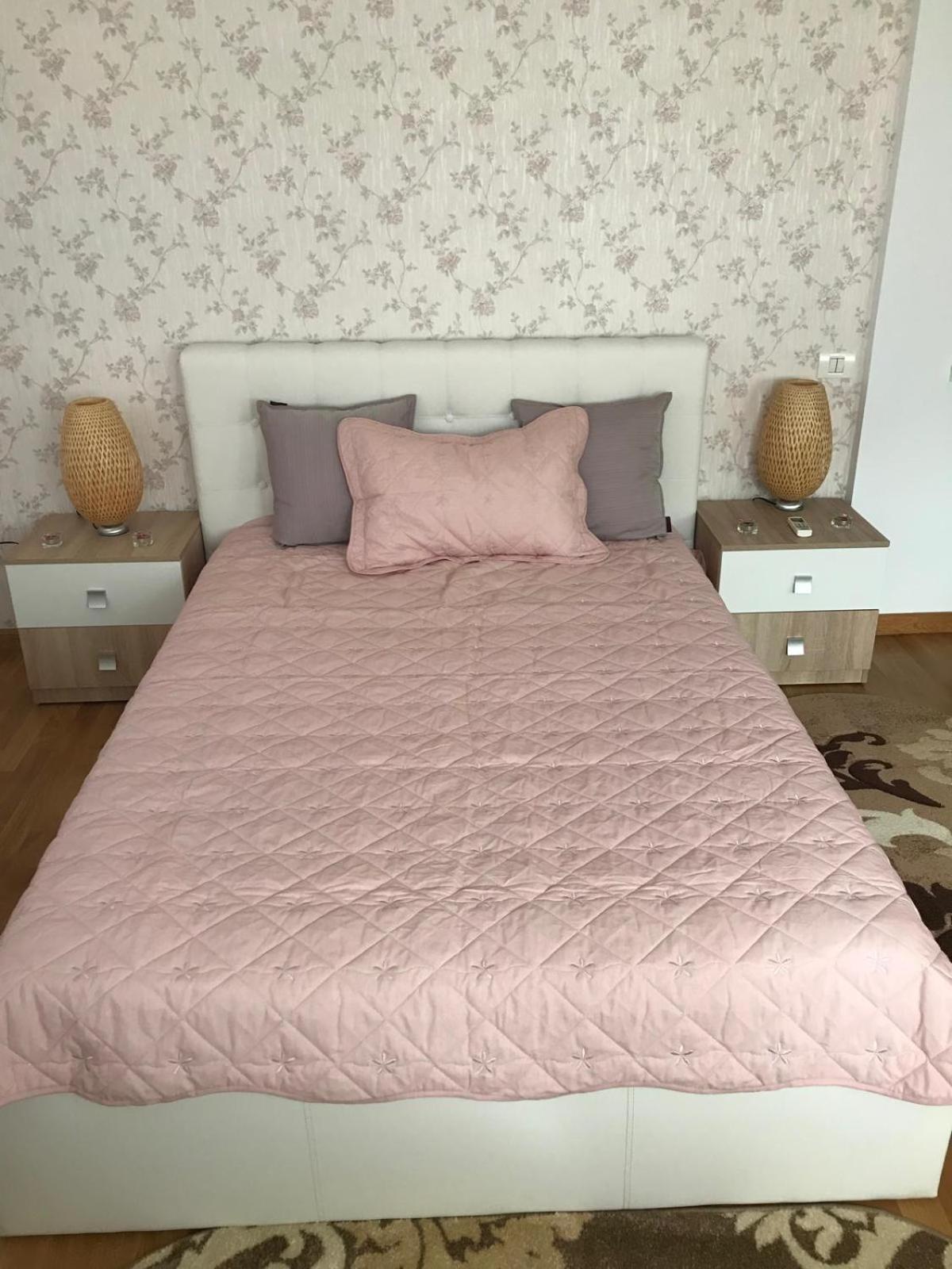 Rainbow Appartment Bukares Bagian luar foto
