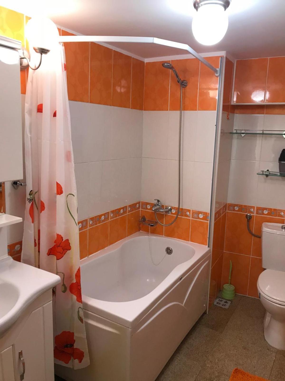 Rainbow Appartment Bukares Bagian luar foto